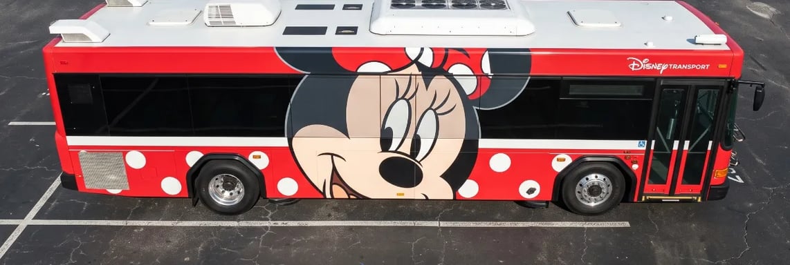 Disney confirma mudança nas regras de barcos e ônibus de transporte em Disney Springs